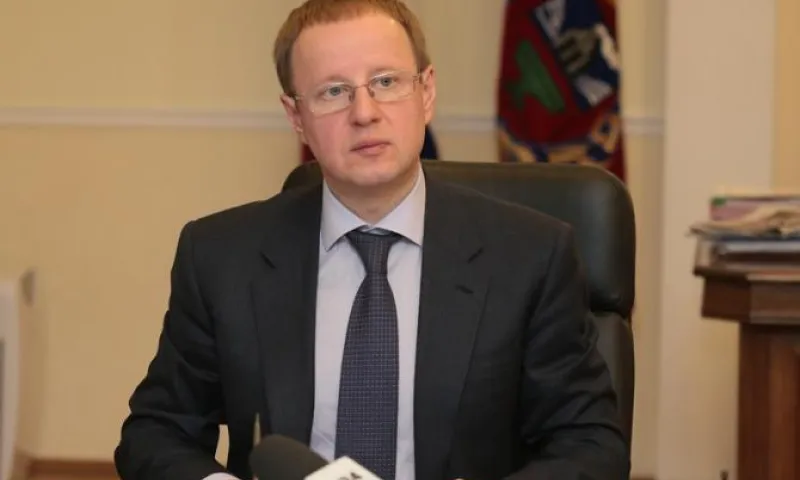 Виктор Томенко поручил изучить возможность строительства новой школы в Крутихинском районе Алтайского края