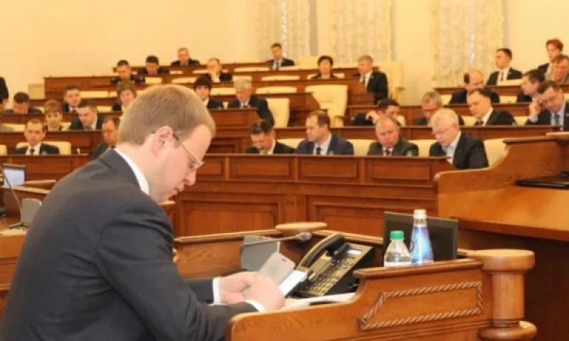 Во фракциях краевого парламента начали подготовку вопросов к отчету губернатора