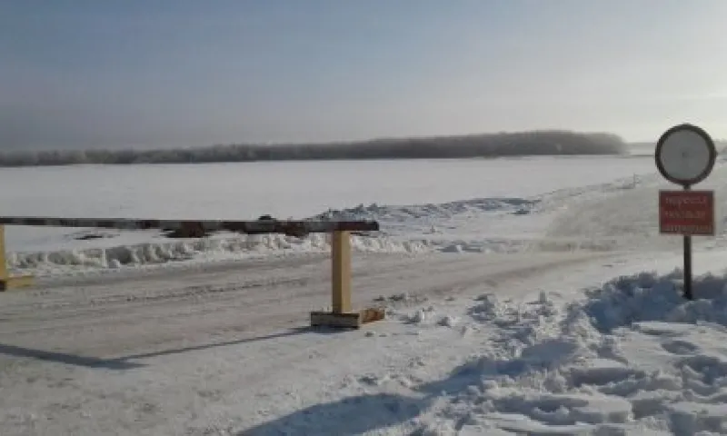 Еще одну ледовую переправу на реке Обь закрыли в Алтайском крае