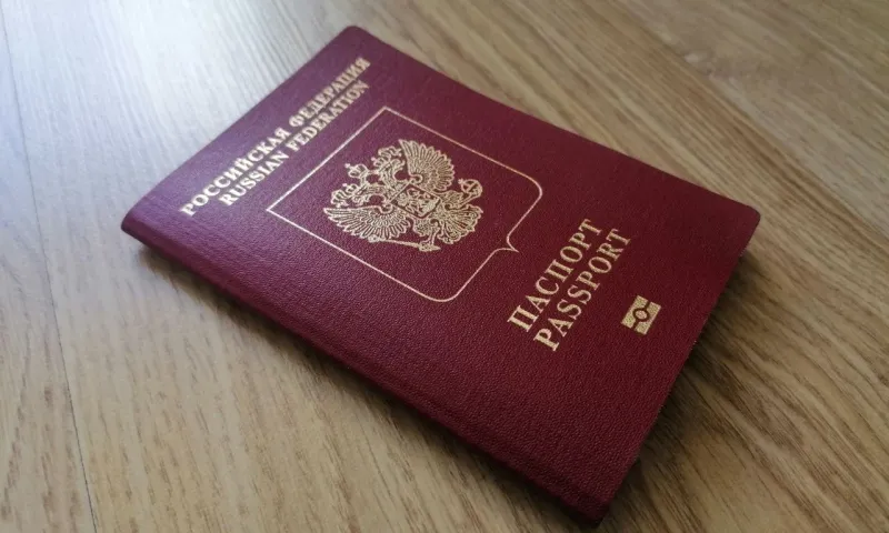 Приём заявлений на выдачу биометрических загранпаспортов возобновили в России